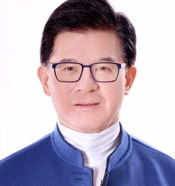 霍啟剛繼父羅康瑞：拋妻棄子60歲娶朱玲玲，親兒子拒絕繼承財產