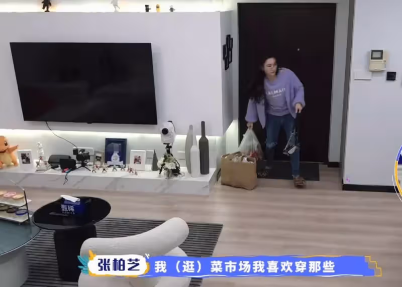 張柏芝上海豪宅首曝光，廚房雜亂好真實，用公主床單少女心滿滿，滿屋都是公主風，直言：我不差錢！