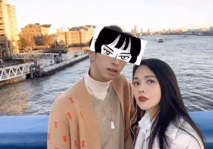 伊能靜兒子再穿深V裝,吞雲吐霧盡顯嫵媚,與外國辣妹合照似姐妹