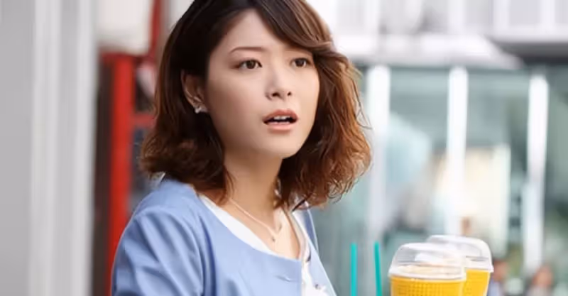 妻子住院，丈夫照顧倆孩子3天後崩潰：我嫌棄了7年的女人，太辛苦