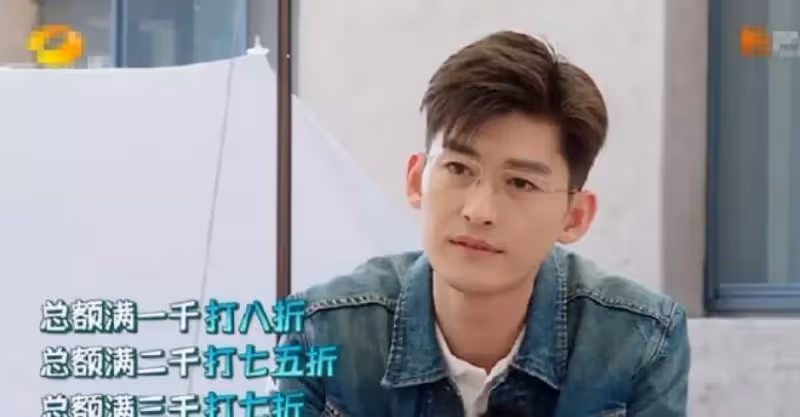 張翰生活中就這麼帥？坐上駕駛艙墨鏡一戴，頗有黑客帝國男主感覺