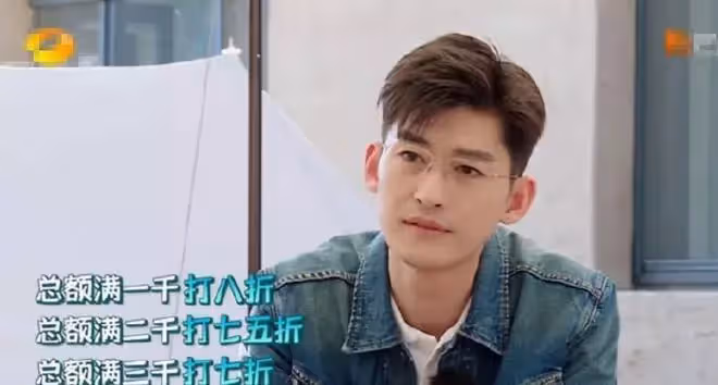 張翰生活中就這麼帥？坐上駕駛艙墨鏡一戴，頗有黑客帝國男主感覺