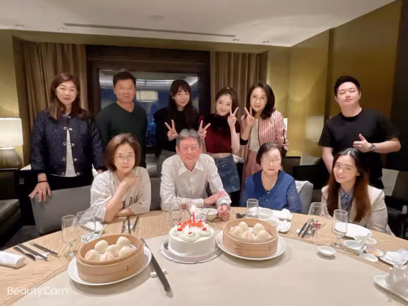 伴尪熬過2癌危機!張瓊姿攜手姐妹「大手筆為夫歡慶60大壽」盛大畫面曝光「親揭郭泰源身體狀況」:謝謝關心