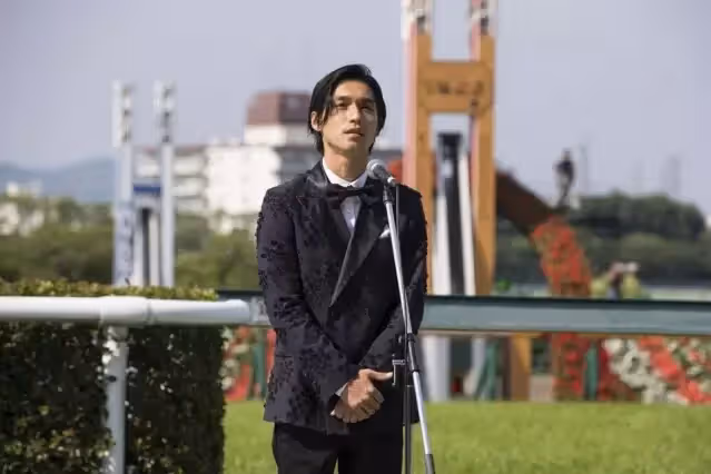 靠《一公升的眼淚》爆紅!錦戶亮「當年憂鬱小生氣質」圈粉無數 37歲「變長髮蓄鬍大叔」近照掀議論