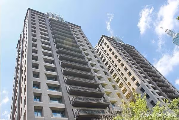 夫憑妻貴?具俊曄社交帳號漲粉13萬,或將開啟事業「第二春」