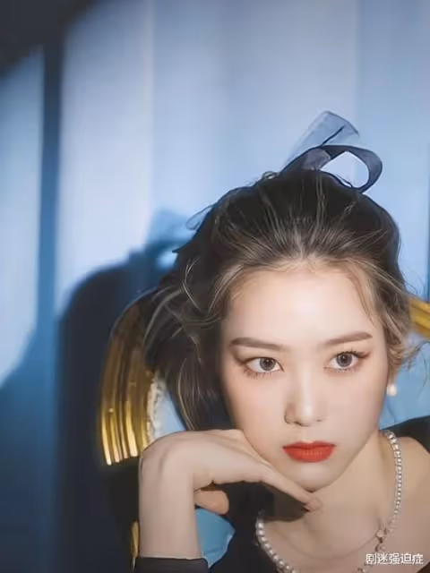 OH MY GIRL,變身經典電影中的古典美女,音源Queen歸來了!