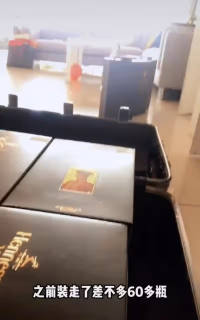 57歲鄭浩南將回國定居！曬幾十瓶珍藏洋酒，馬來西亞豪宅意外曝光