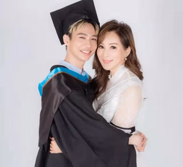 大秀好身材！56歲美魔女羅霖曬比基尼美照，皮膚白滑猶如少女一般