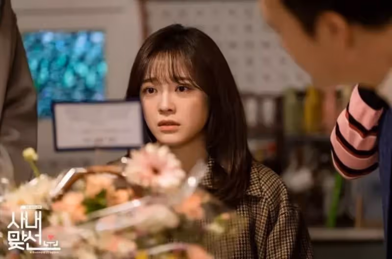 7位轉型演員的女團愛豆！《社內》金世正演技獲贊，《雪降花》Jisoo演技被批評
