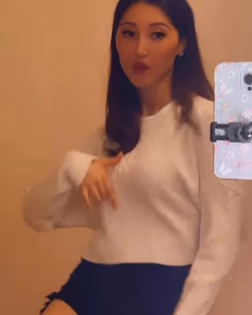 想復出拍劇!30歲TVB港姐拍性感熱舞片,與爺孫戀富商閃離收入3億