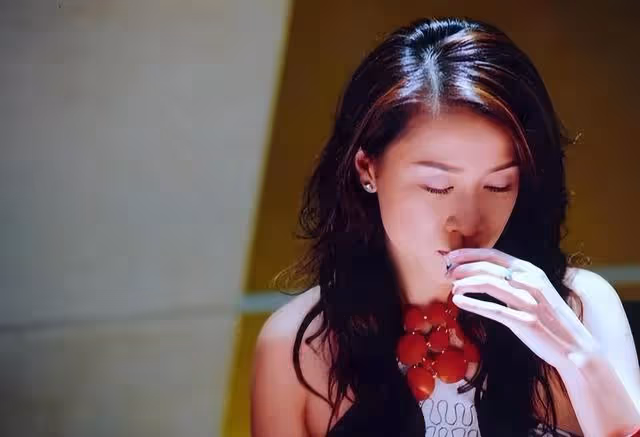 至今單身!佘詩曼曬照曝光複式大屋,吸金力強擁4個物業身家過億