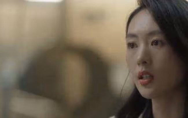 女友閨蜜是個綠茶婊，當我女友的面說我要睡她
