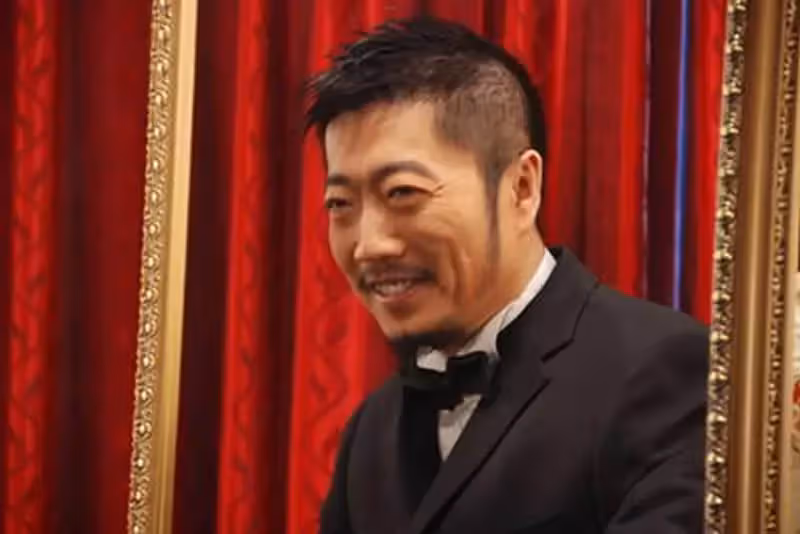 為紅顏輸到精光!他鬱悶回家後「僅3分鐘寫下一首歌」 火遍大街小巷「銷量紀錄」至今無人打破