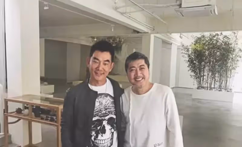 為紅顏輸到精光！他鬱悶回家後「僅3分鐘寫下一首歌」　火遍大街小巷「銷量紀錄」至今無人打破