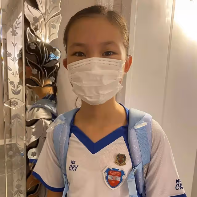 郭可盈愛女美貌太出眾!11歲林天若「大眼睛雙眼皮」繼承媽媽美貌,年學費111276港幣