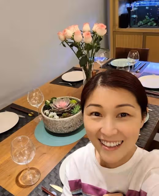 期待!TVB綠葉入《流行都市》富貴主持行列,其身家不輸一班同事