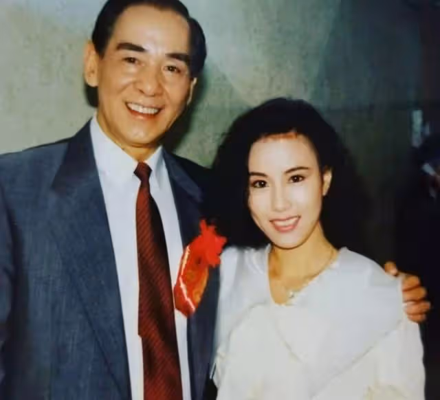 好老闆!TVB知名女星疫情下11間美甲店全停業,損失巨大仍不裁員