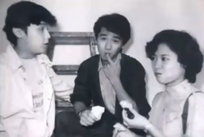 周星馳同學陳嘉賢罕露面，已轉行賣保險，因女兒患癌一度陷入彷徨