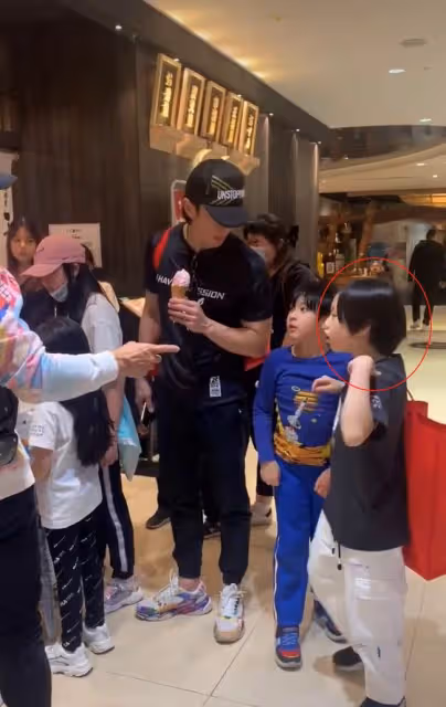 吳尊劉畊宏兩家聚會，11歲NeiNei身高猛長，8歲小泡芙女神范十足