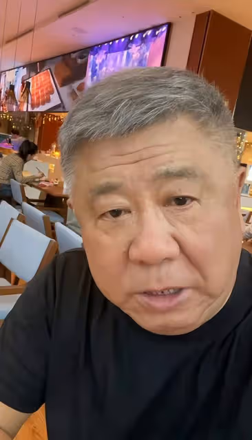 65歲程煜近況惹擔憂,現身小飯館就餐無人識,說話慢吞吞宣傳白酒