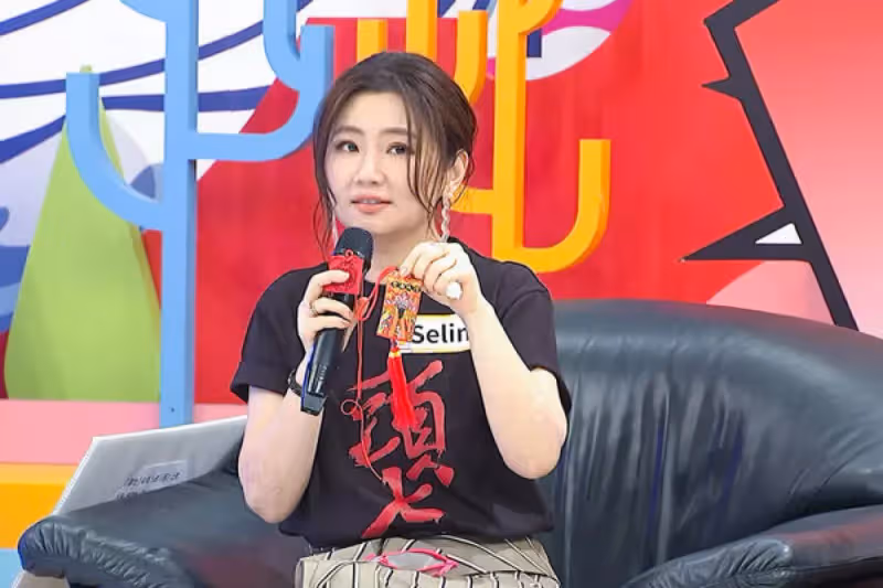 Selina曝小7歲男友「買香菜跑遍超市」，買菜過程很艱辛，如今回憶不禁哽咽：再遇到如此珍惜她的人，很幸福