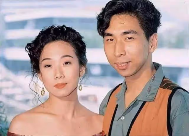 一代歌後林憶蓮「李宗盛為她拋棄孕妻」兩大才子「為她陷三角戀」55歲終醒悟「開心活著最重要」