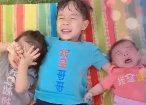 郭晶晶女兒正臉曝光！長相被贊像奶奶朱玲玲，活脫脫美人坯子，難怪爸爸變成女兒奴