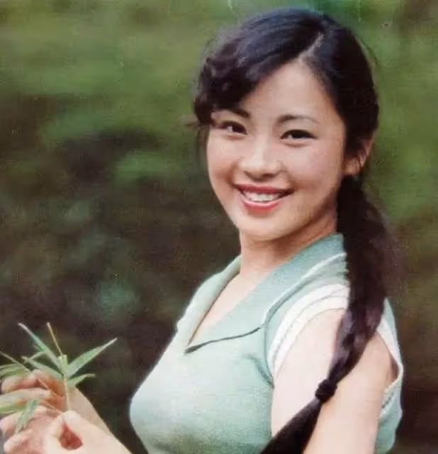 不要婚禮鑽戒！30年前「生下2女」卻被李連杰拋棄另娶她人　「住地下室10年」不認命走出陰霾