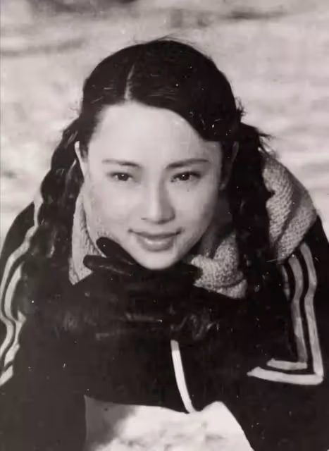 不要婚禮鑽戒！30年前「生下2女」卻被李連杰拋棄另娶她人　「住地下室10年」不認命走出陰霾