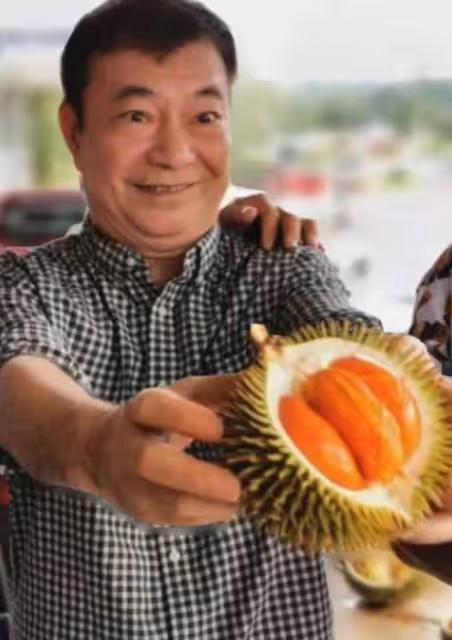 老戲骨廖偉雄自曝2度確診!唱完卡拉OK後染病,連續3天有刺痛感