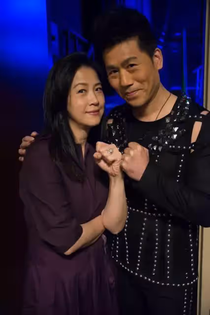 謝老婆為家奉獻!羅時豐「甜喊愛妻暱稱」藏25年婚姻酸甜 「愛開玩笑卻超深情」私下互動太甜了