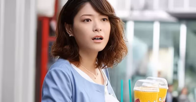 我出軌懷孕老公大度原諒，25年後兒子婚禮，我才知他報復心有多強