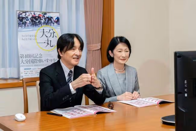 紀子妃夫婦嫁女後首亮相，文仁顯老被嘲父子像爺孫，真子歸還皇冠