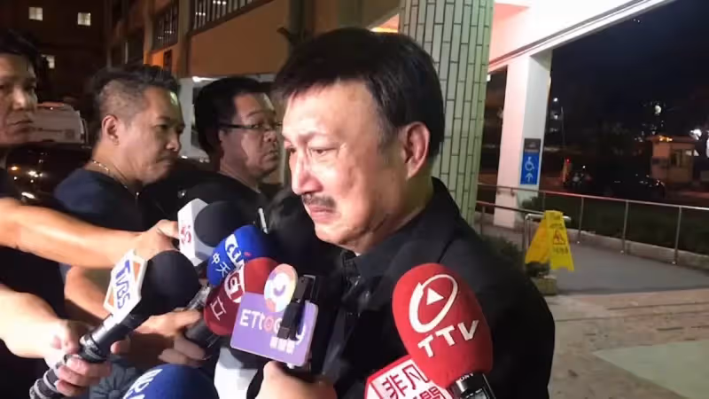 演夫妻結緣！柯淑勤曝「賀一航狂催她回台灣」：我還叫他不要吵 見他「嚥下最後一口氣」陪遺孀哭了
