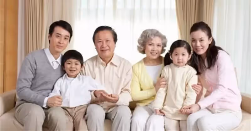 家有一老如有一寶？一個家庭「富」不起來有預兆：家有「3類老人」往往是家敗的開始
