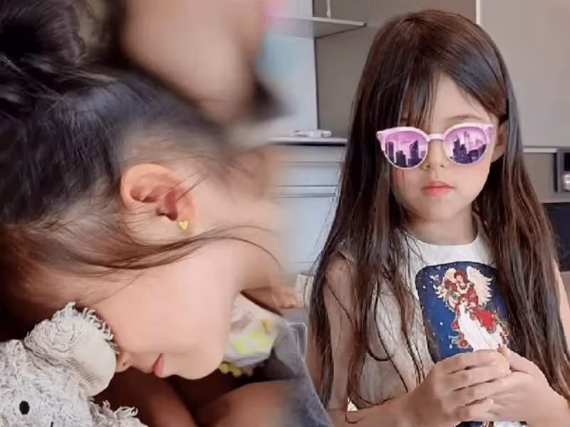 昆凌曬母女美人魚造型,6歲小周周氣質出眾,身材高挑似妙齡少女