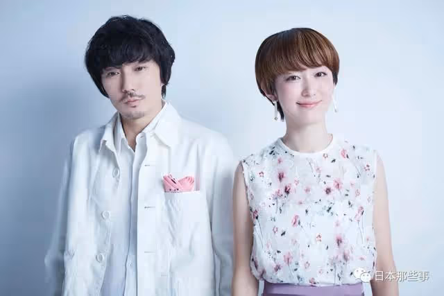 這對也大方認愛,還已經求婚!