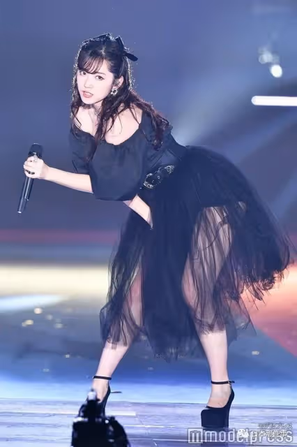 這對也大方認愛,還已經求婚!