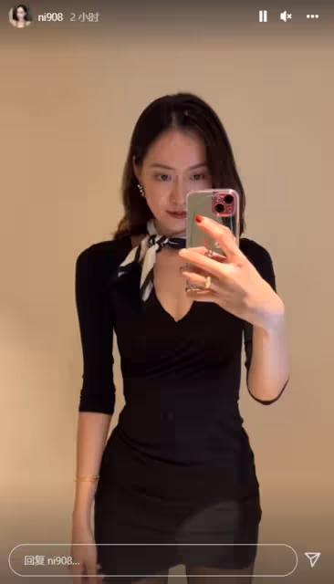 秦漢網紅兒媳穿短裙秀完美身材，女兒已4歲，仍未與孫國豪結婚