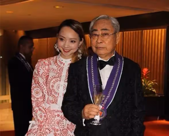 香港娛樂大亨林建名，錯失百億家產，和女人們的風流放蕩人生