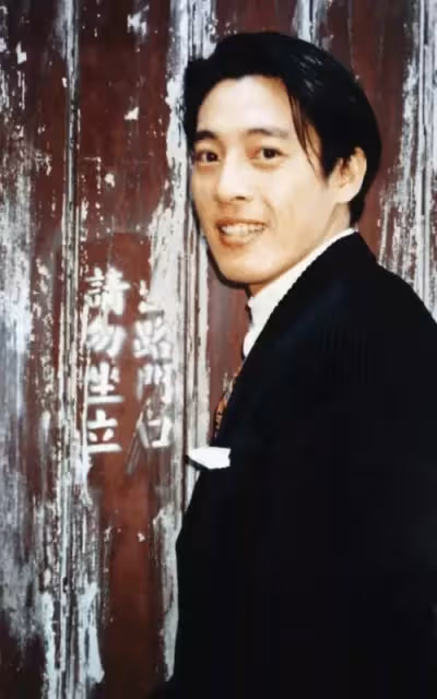 令狐沖呂頌賢，和妻子結婚多年，樂享二人世界不生子，堅持吃素多年：保持年輕的秘訣