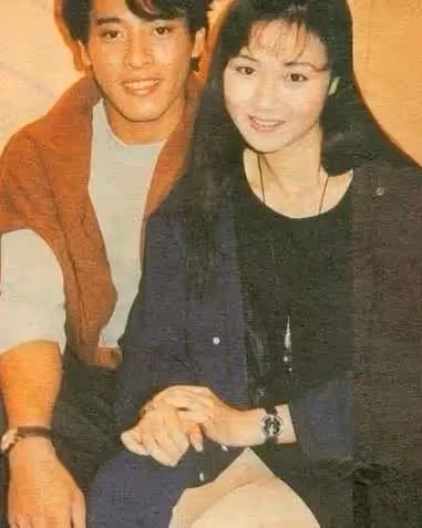 令狐沖呂頌賢，和妻子結婚多年，樂享二人世界不生子，堅持吃素多年：保持年輕的秘訣