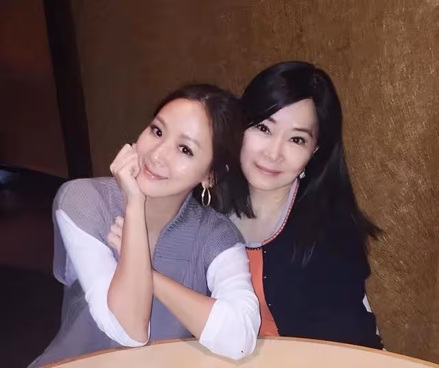 日本富豪田力行,為中國女神30年不娶妻,55歲巴厘島豪擲千萬成婚