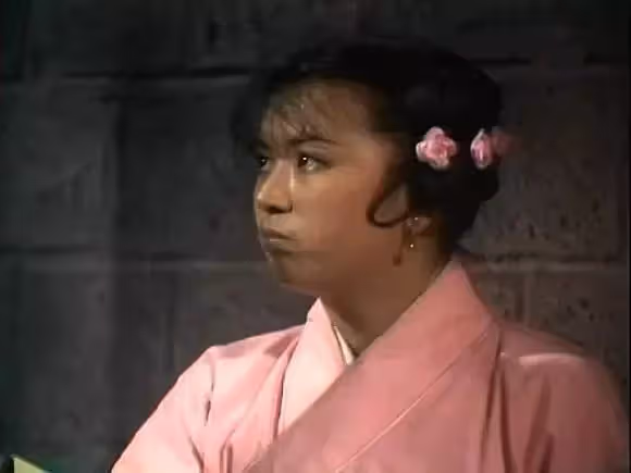 61歲「小龍女」陳玉蓮素顏照罕曝光！滿臉皺紋卻自然優雅，周潤發曾為她放棄生命，拒絕劉德華，如今帶發修行致力慈善