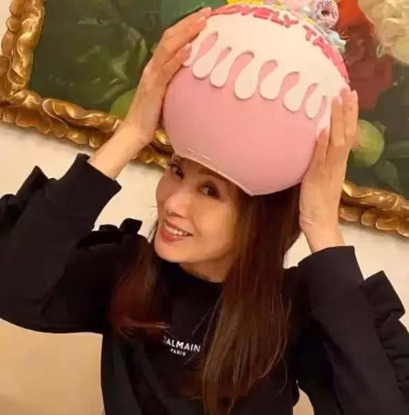 郭可盈愛女美貌太出眾，11歲林天若「大眼睛雙眼皮」繼承媽媽美貌，年學費111276港幣