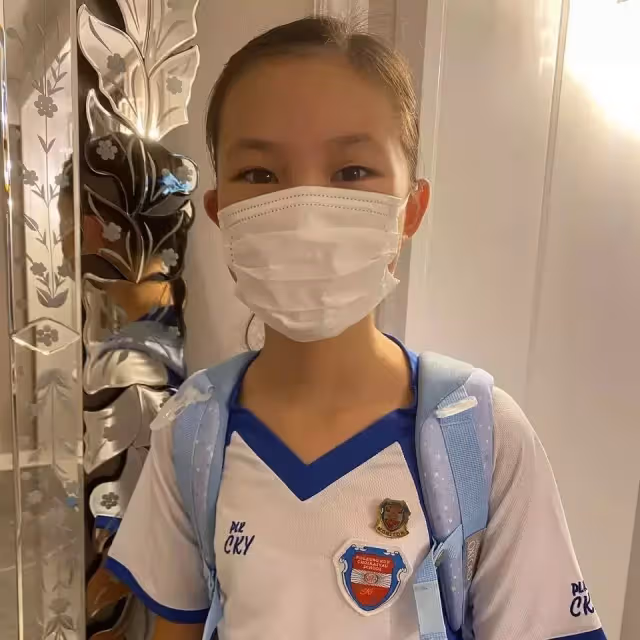 郭可盈愛女美貌太出眾，11歲林天若「大眼睛雙眼皮」繼承媽媽美貌，年學費111276港幣