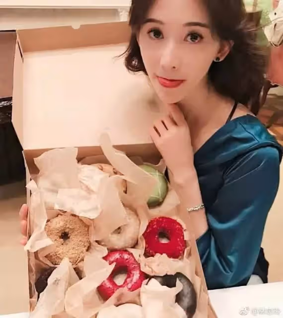 當媽後首露面,林志玲隔2個月「曬超仙近照」狀態好到嘖嘖稱奇 日籍尪喜收「岳父大禮」笑曝要傳承給兒子