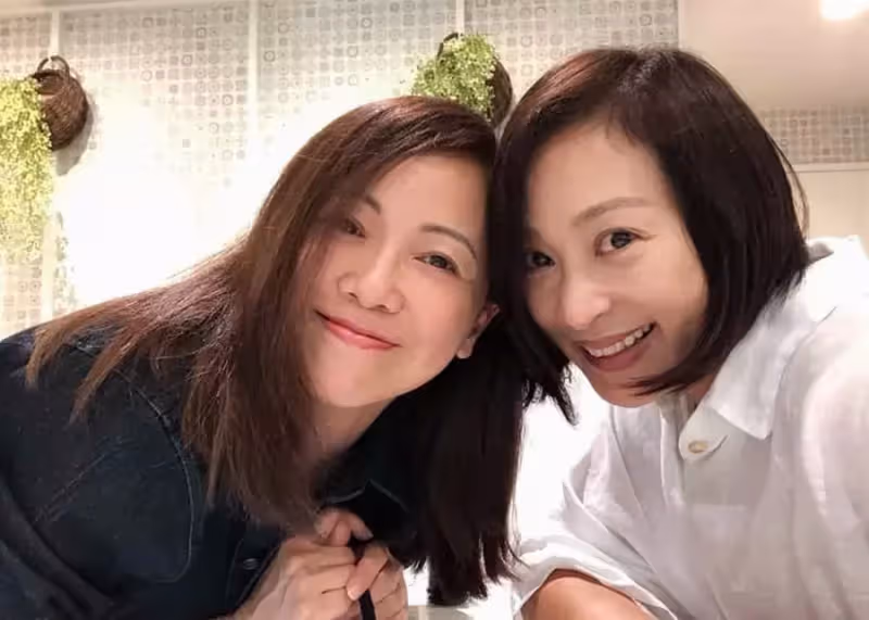 55歲TVB「古裝第一美人」曝近況,情斷梁朝偉後,如今已隱退22年