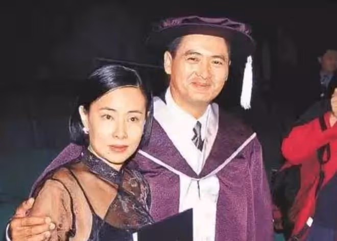 娛樂圈真假高學歷:周潤發倆博士被指偽學霸,董卿郭藹明才貌雙全