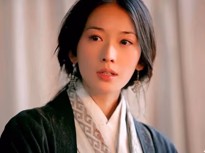 娛樂圈真假高學歷:周潤發倆博士被指偽學霸,董卿郭藹明才貌雙全